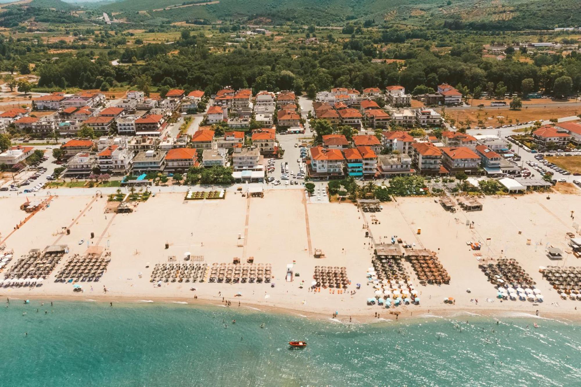 Mystery Suites And Apartments Neoi Poroi Exterior foto
